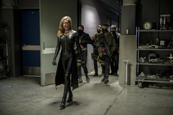 Promo images for Arrow Season 6 Episode 7 – 'Thanksgiving 