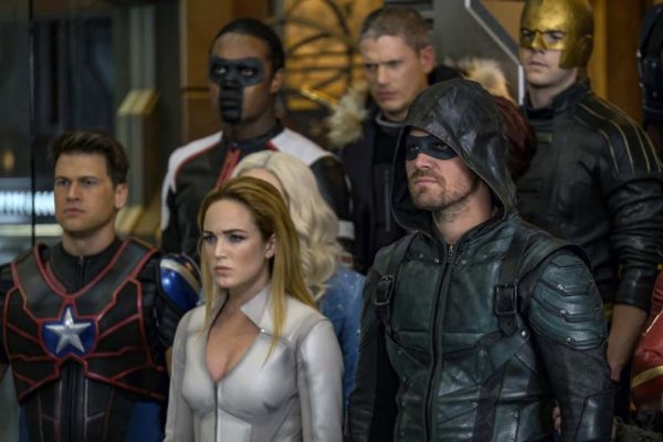 Promo images for DC's Legends of Tomorrow Season 3 ...