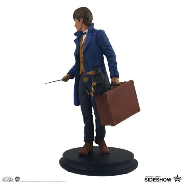 Icon Heroes' Fantastic Beasts and Where to Find Them Newt Scamander and  Niffler statue unveiled