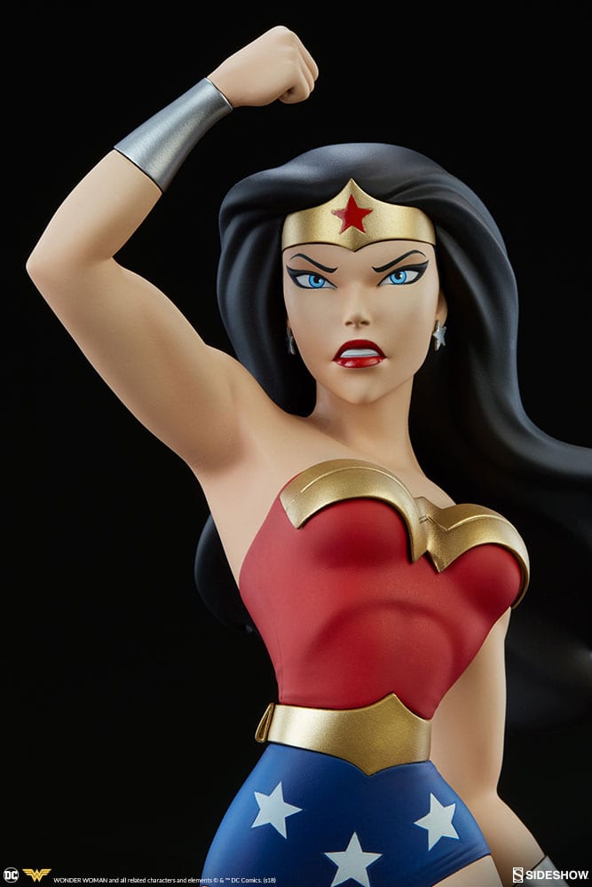 New Photos of the Wonder Woman Statue from Sideshow's Animated Series  Collection