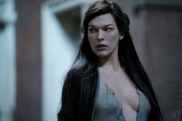 Comics Hardcore Porn Milla Jovovich - Milla Jovovich dismisses Hellboy critics, says all her ...