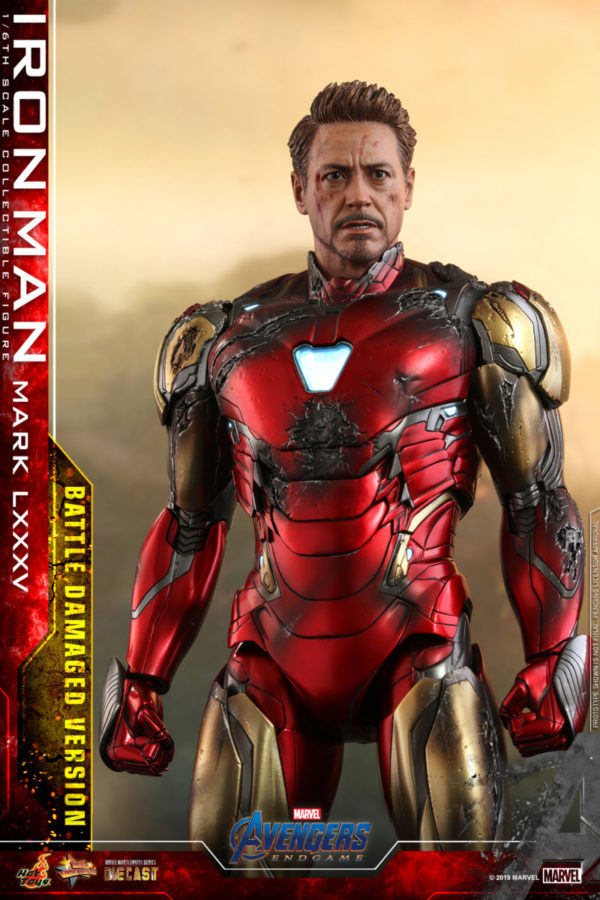 Hot Toys Avengers Endgame Battle Damaged Iron Man Movie