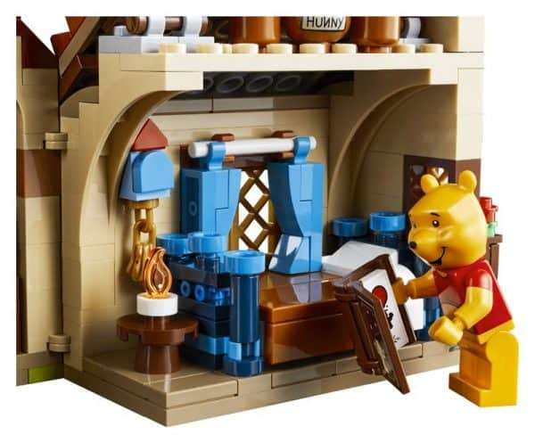 LEGO-Ideas-Winnie-the-Pooh-21326-5-600x497 